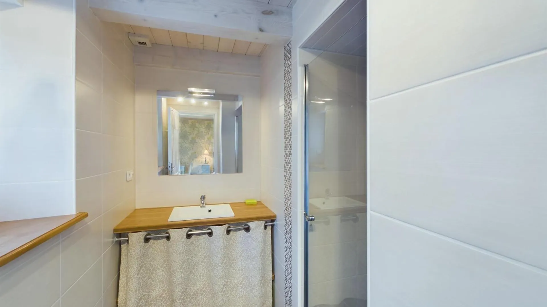 Charmante Maison Pour 5 Dans Le Bourg De Plovan Holiday home