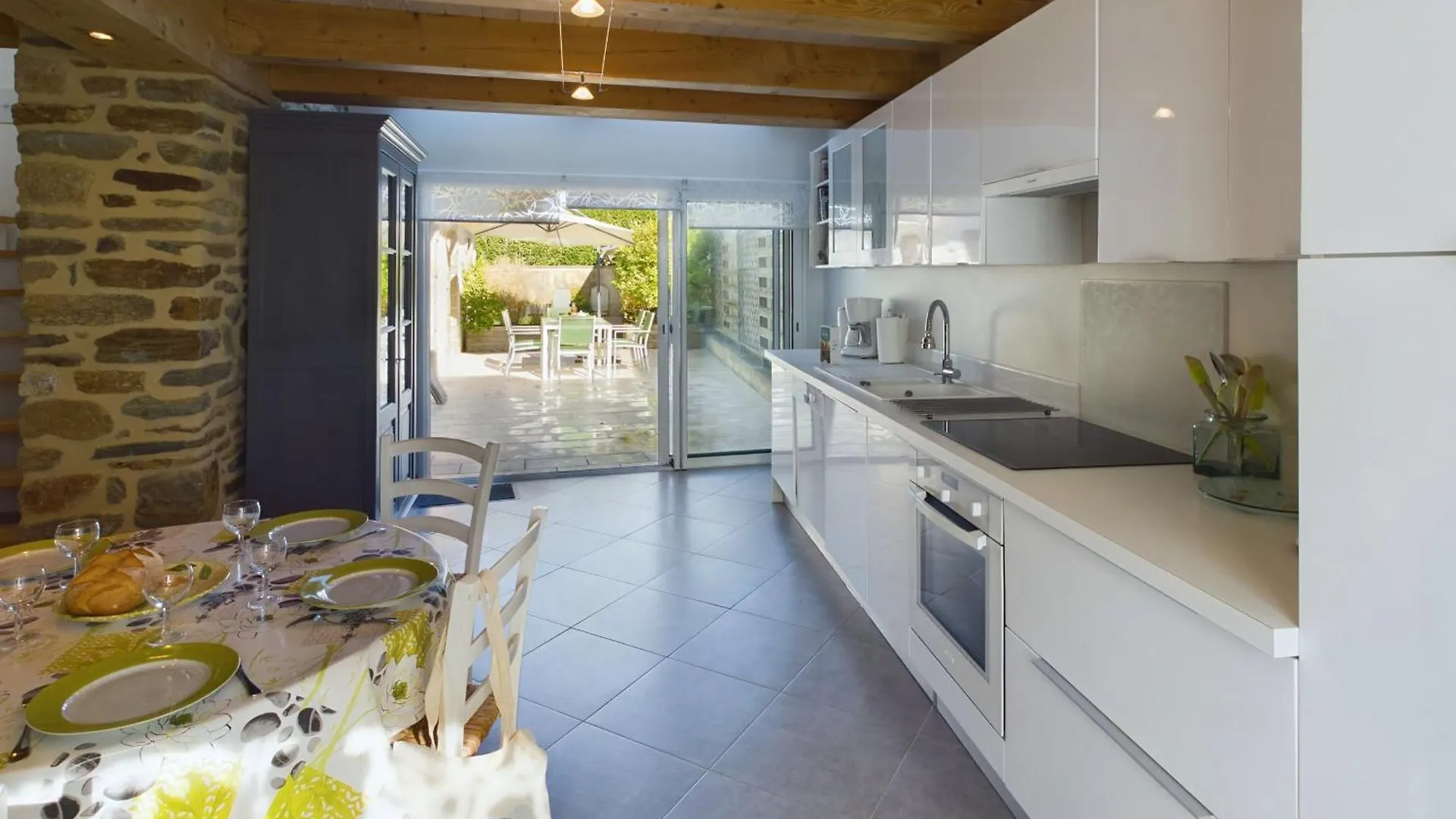 Charmante Maison Pour 5 Dans Le Bourg De Plovan 0*,