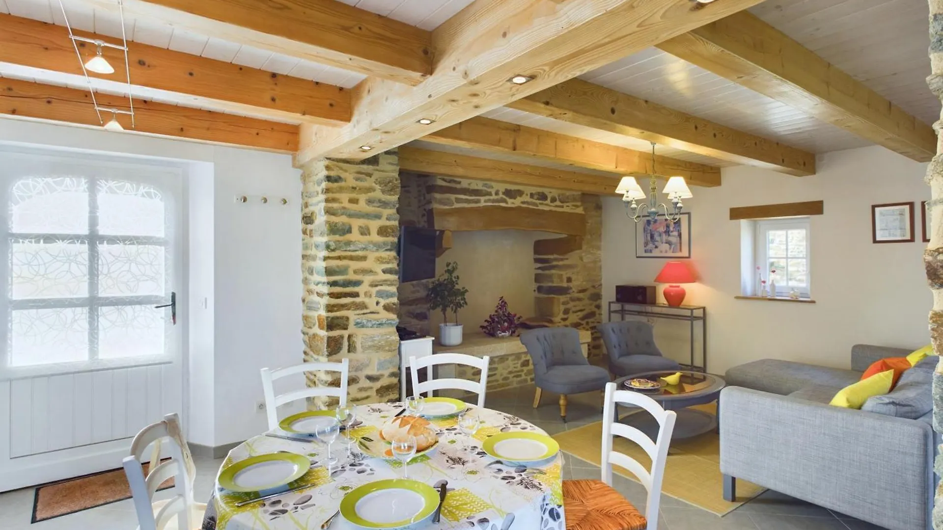 Charmante Maison Pour 5 Dans Le Bourg De Plovan Holiday home