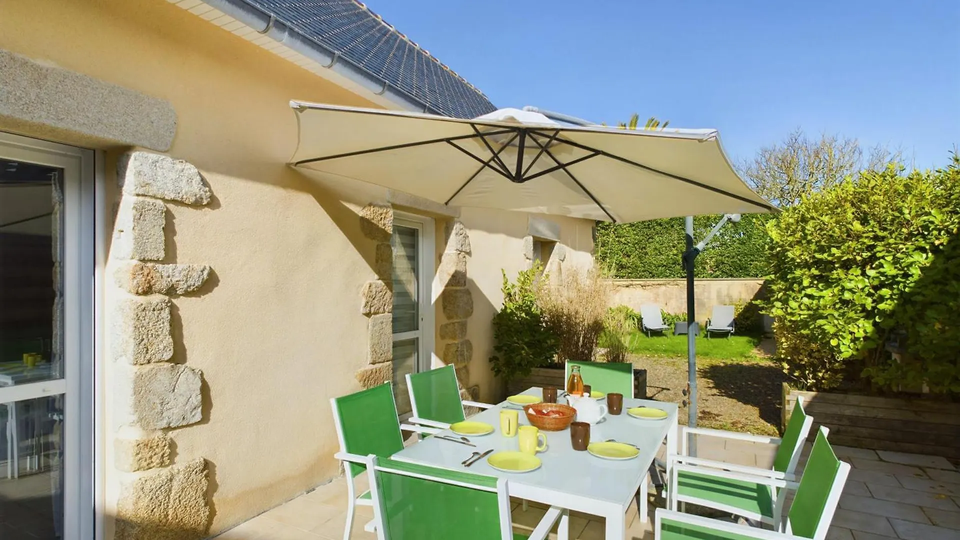 Charmante Maison Pour 5 Dans Le Bourg De Plovan